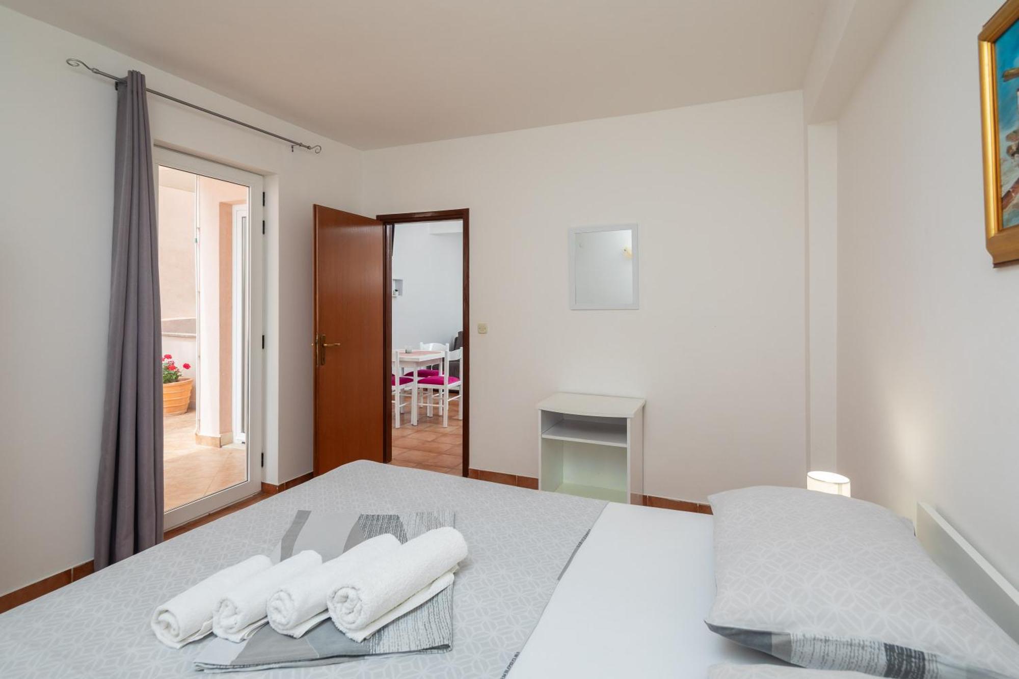 Adriatic Blue Apartments Lokva Rogoznica Bagian luar foto